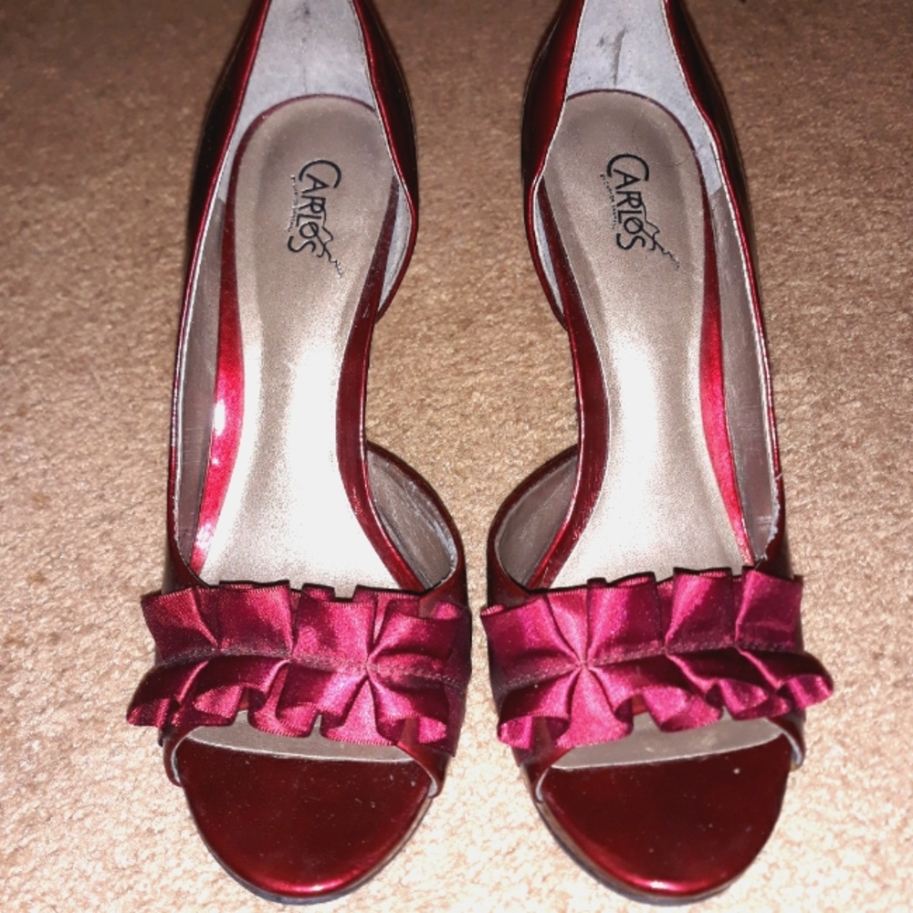Carlos Santana ...4.5inch Maroon heels...